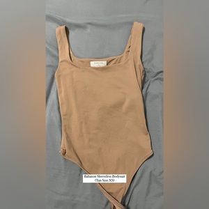 Babaton Contour Sleeveless Bodysuit (XS Tan)